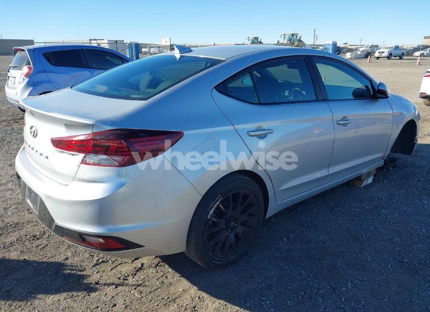 Photo 4 of 2019 Hyundai Elantra SEL (VIN 5NPD84LF0KH407551)