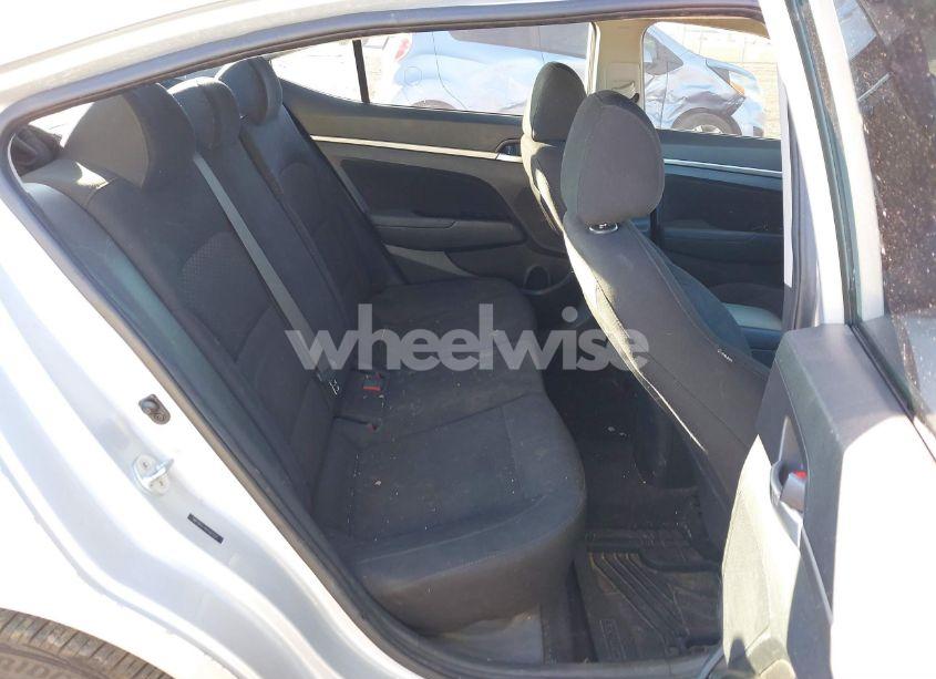 Photo 8 of 2019 Hyundai Elantra SEL (VIN 5NPD84LF0KH407551)