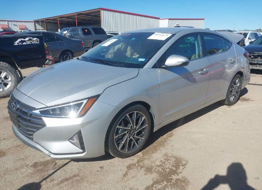 Photo 2 of 2019 Hyundai Elantra LIMITED (VIN 5NPD84LF0KH420042)