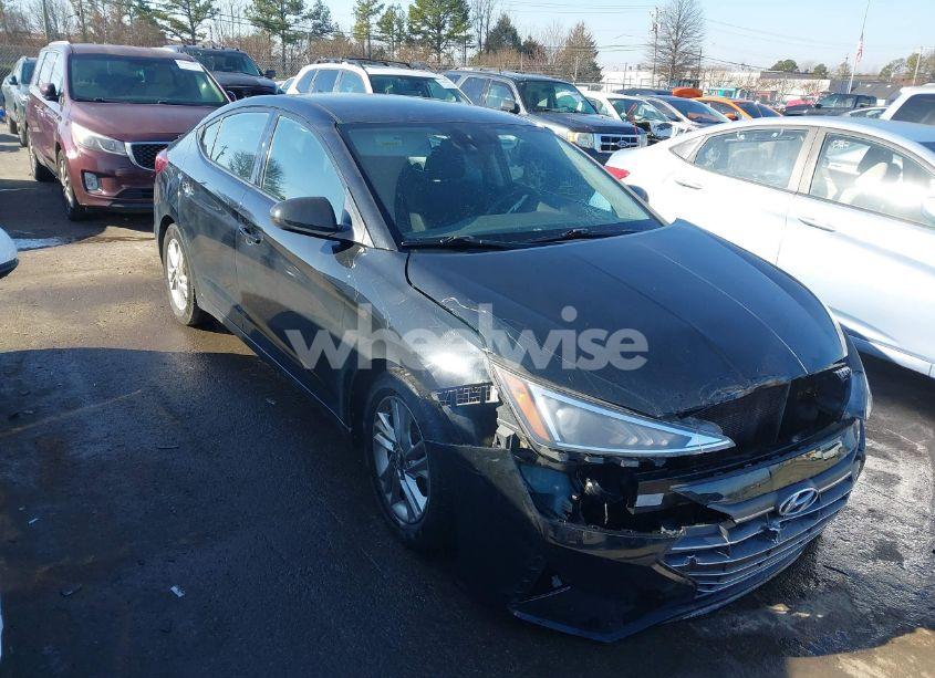2019 Hyundai Elantra SEL (VIN 5NPD84LF0KH439240) main photo