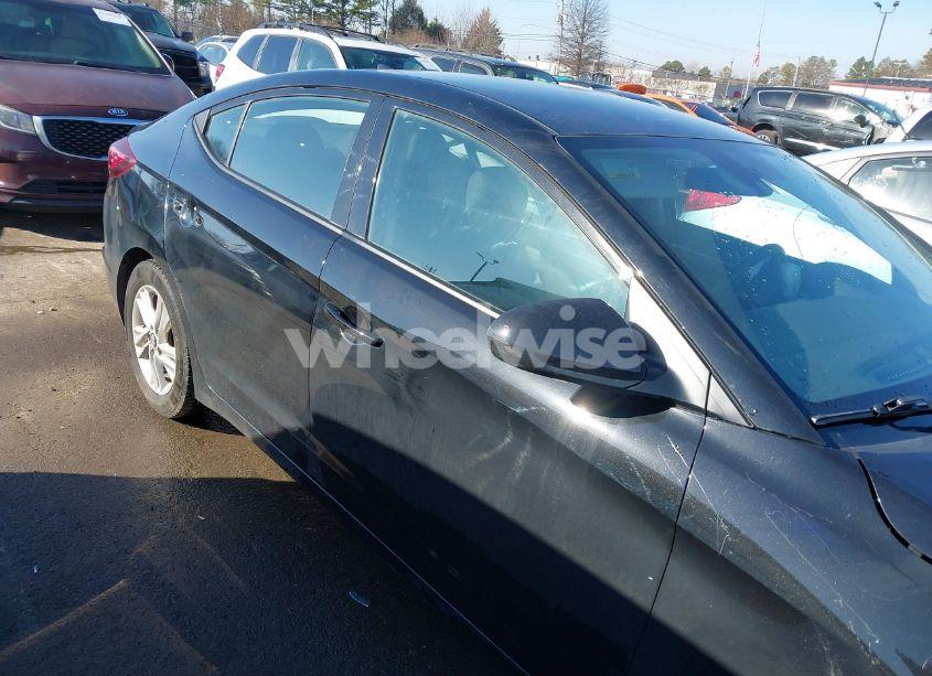 Photo 13 of 2019 Hyundai Elantra SEL (VIN 5NPD84LF0KH439240)