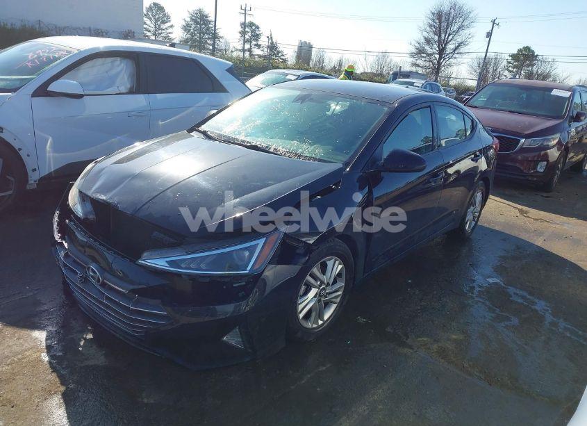Photo 2 of 2019 Hyundai Elantra SEL (VIN 5NPD84LF0KH439240)
