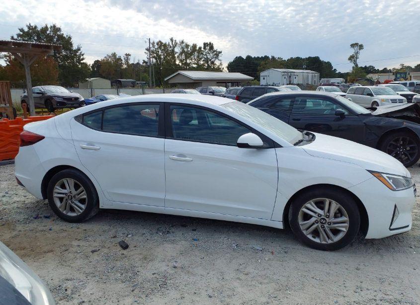 Photo 12 of 2019 Hyundai Elantra SEL (VIN 5NPD84LF0KH453512)