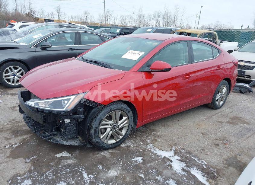 Photo 2 of 2019 Hyundai Elantra SEL (VIN 5NPD84LF0KH457172)