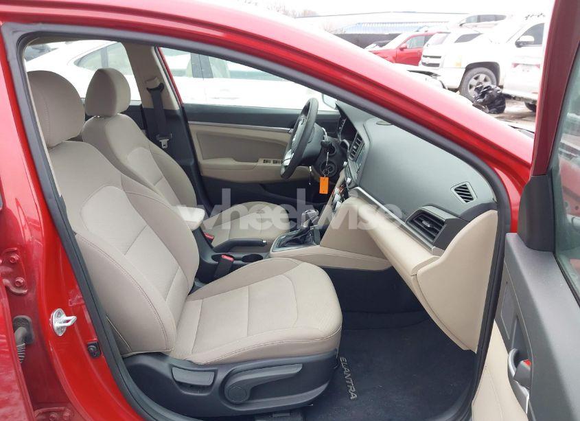 Photo 5 of 2019 Hyundai Elantra SEL (VIN 5NPD84LF0KH457172)