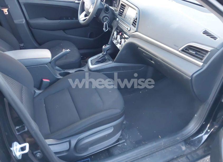 Photo 5 of 2019 Hyundai Elantra SEL (VIN 5NPD84LF0KH464140)