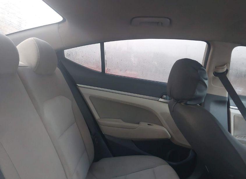 Photo 8 of 2019 Hyundai Elantra SEL (VIN 5NPD84LF0KH468415)