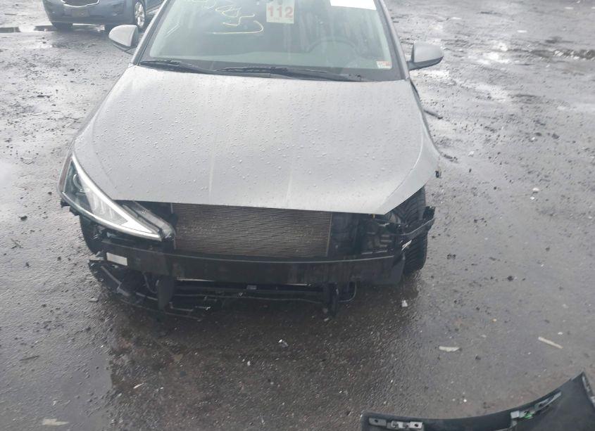 Photo 6 of 2019 Hyundai Elantra SEL (VIN 5NPD84LF0KH475901)