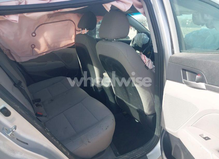 Photo 8 of 2020 Hyundai Elantra SEL (VIN 5NPD84LF0LH527528)