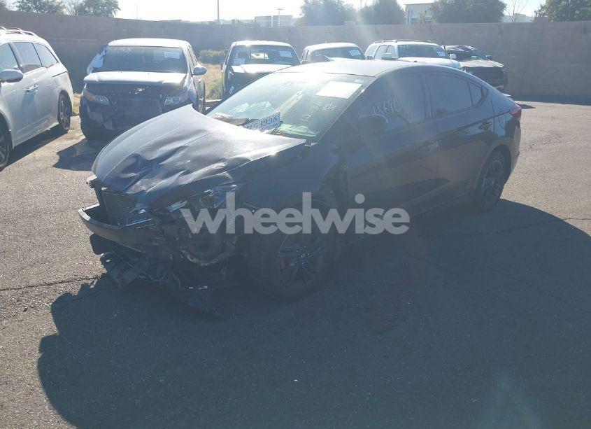 Photo 2 of 2020 Hyundai Elantra SEL (VIN 5NPD84LF0LH533376)