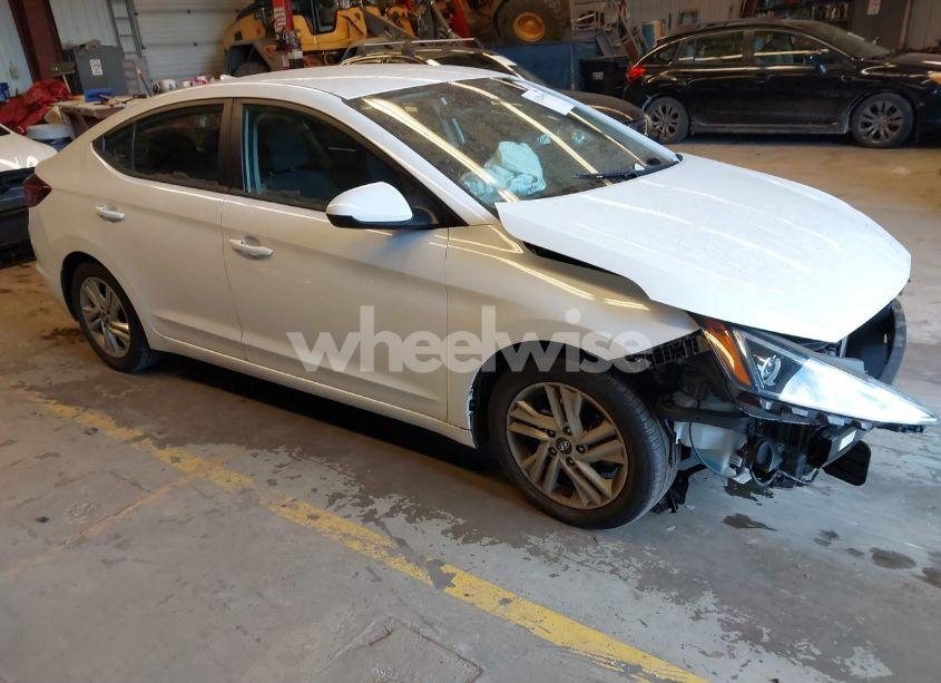 2020 Hyundai Elantra SEL (VIN 5NPD84LF0LH571903) main photo