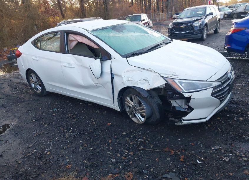 2020 Hyundai Elantra SEL (VIN 5NPD84LF0LH592525) main photo