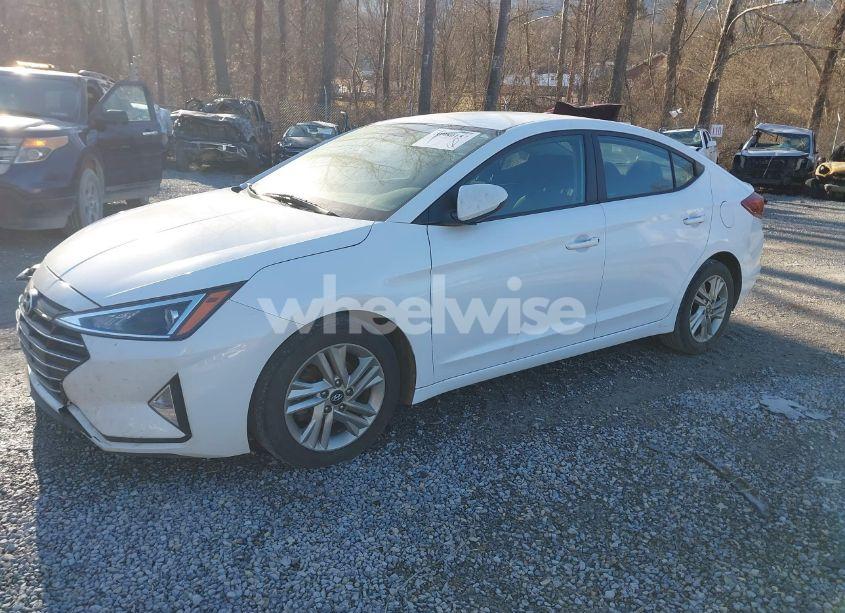Photo 2 of 2020 Hyundai Elantra SEL (VIN 5NPD84LF0LH597644)