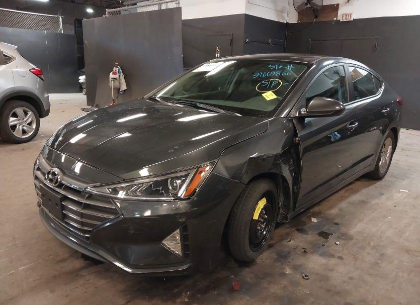 Photo 2 of 2020 Hyundai Elantra SEL (VIN 5NPD84LF0LH623689)
