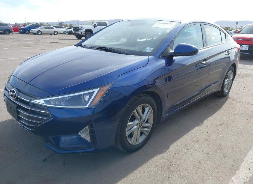 Photo 2 of 2020 Hyundai Elantra SEL (VIN 5NPD84LF0LH631033)