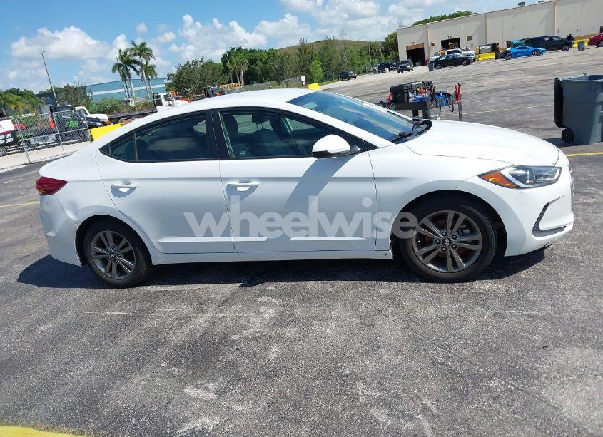 Photo 13 of 2017 Hyundai Elantra SE (VIN 5NPD84LF1HH007748)