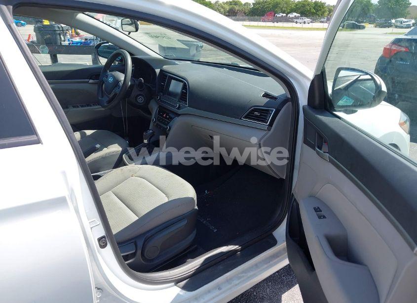 Photo 5 of 2017 Hyundai Elantra SE (VIN 5NPD84LF1HH007748)