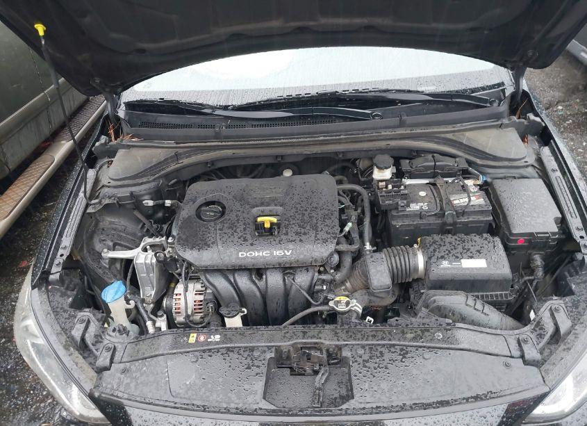 Photo 10 of 2017 Hyundai Elantra SE (VIN 5NPD84LF1HH038739)