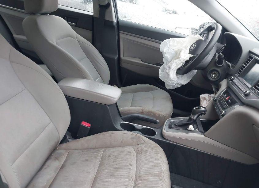 Photo 5 of 2017 Hyundai Elantra SE (VIN 5NPD84LF1HH038739)