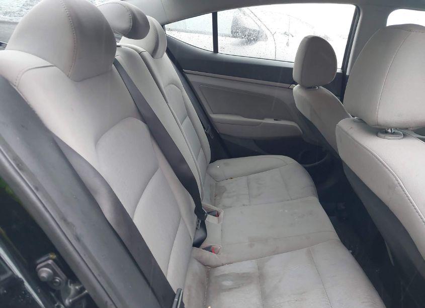 Photo 8 of 2017 Hyundai Elantra SE (VIN 5NPD84LF1HH038739)