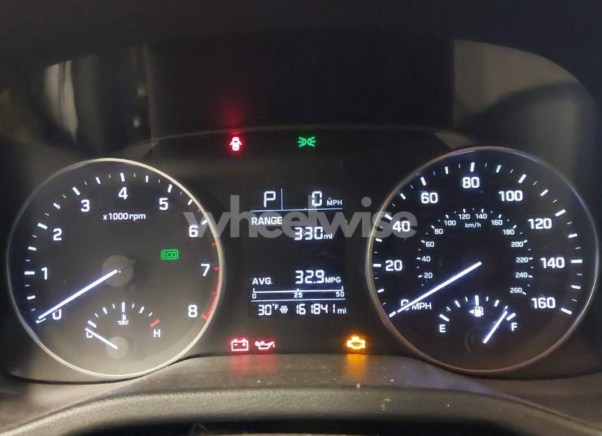 Photo 7 of 2017 Hyundai Elantra SE (VIN 5NPD84LF1HH039079)