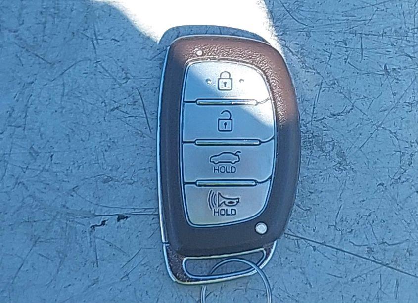 Photo 11 of 2017 Hyundai Elantra SE (VIN 5NPD84LF1HH053936)