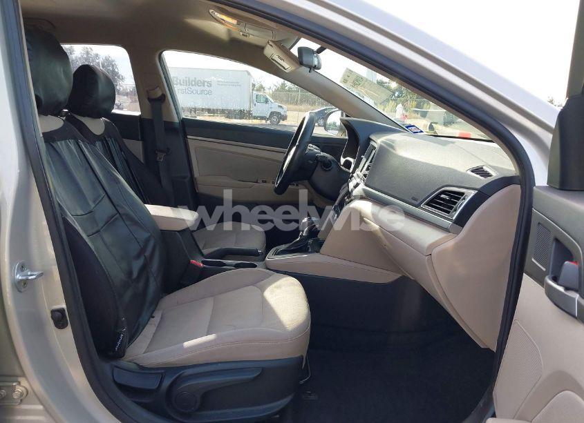 Photo 5 of 2017 Hyundai Elantra SE (VIN 5NPD84LF1HH058991)