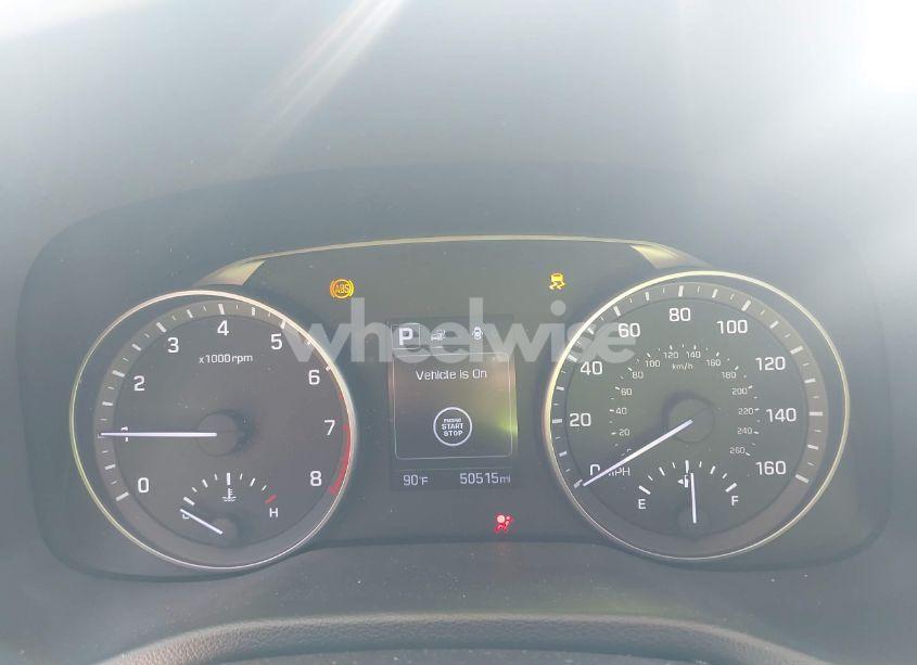 Photo 7 of 2017 Hyundai Elantra LIMITED (VIN 5NPD84LF1HH062877)