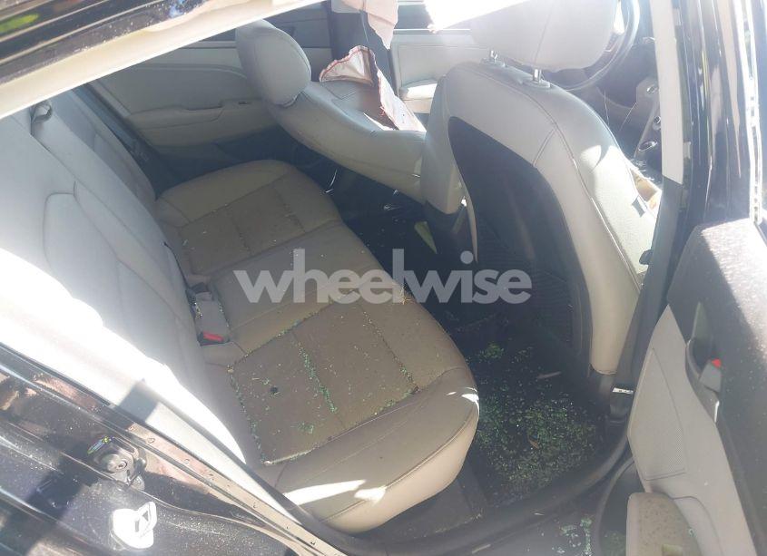 Photo 8 of 2017 Hyundai Elantra LIMITED (VIN 5NPD84LF1HH062877)