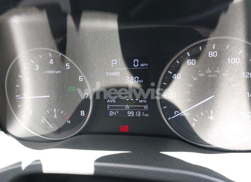 Photo 16 of 2017 Hyundai Elantra SE (VIN 5NPD84LF1HH065648)