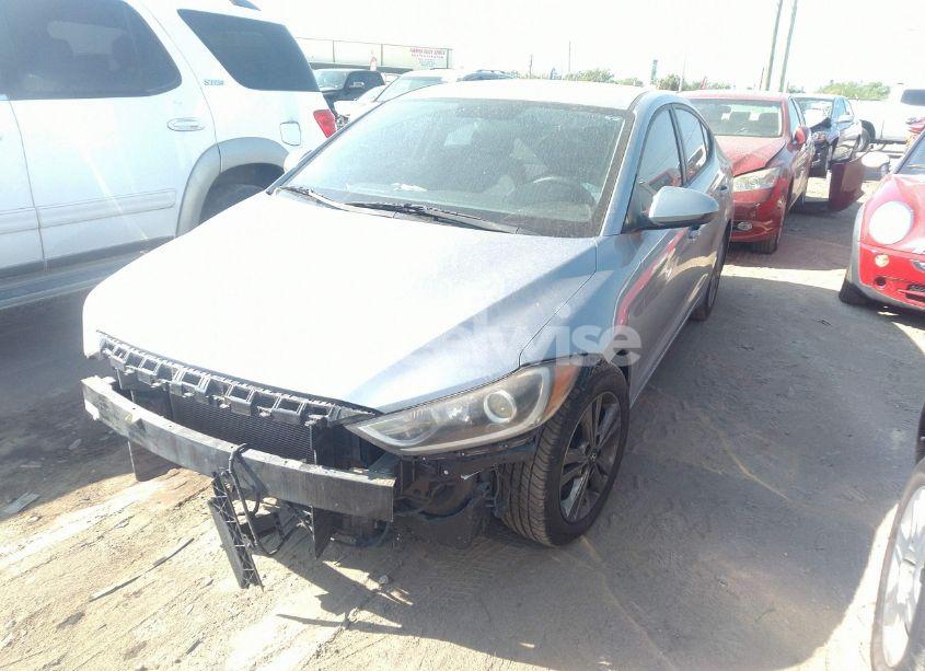 Photo 2 of 2017 Hyundai Elantra SE (VIN 5NPD84LF1HH067268)