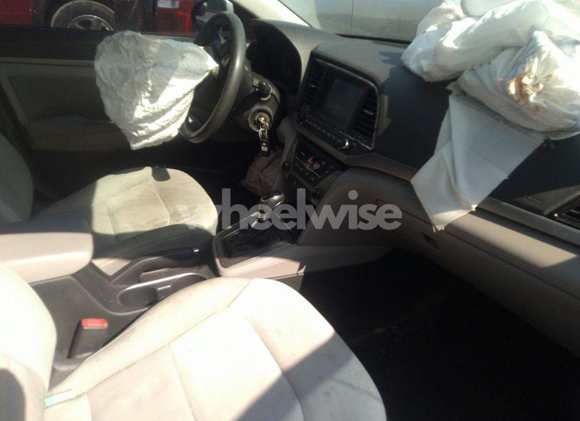 Photo 5 of 2017 Hyundai Elantra SE (VIN 5NPD84LF1HH067268)