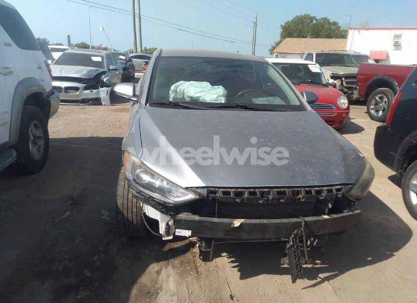 Photo 6 of 2017 Hyundai Elantra SE (VIN 5NPD84LF1HH067268)