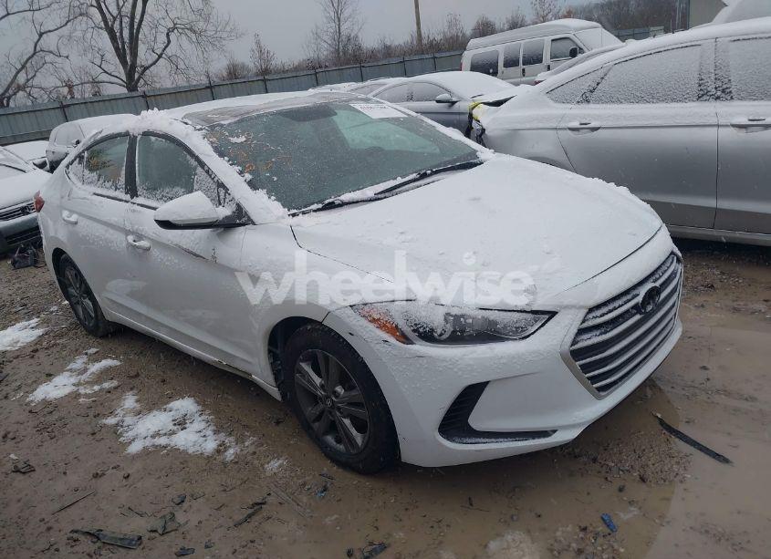 2017 Hyundai Elantra SE (VIN 5NPD84LF1HH085219) main photo