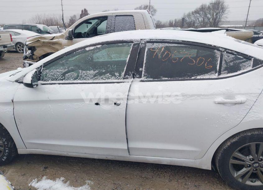 Photo 14 of 2017 Hyundai Elantra SE (VIN 5NPD84LF1HH085219)