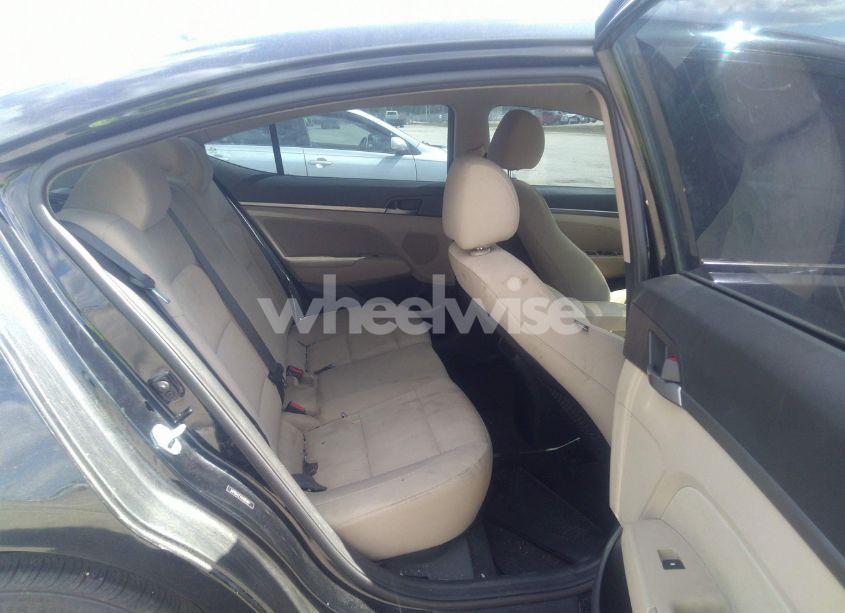 Photo 8 of 2017 Hyundai Elantra SE (VIN 5NPD84LF1HH085687)