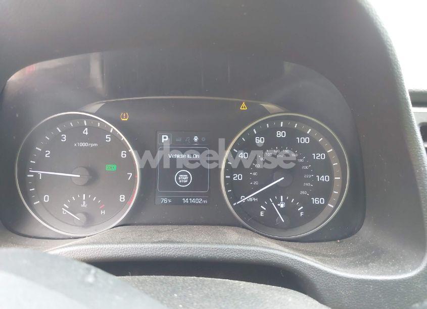 Photo 7 of 2017 Hyundai Elantra SE (VIN 5NPD84LF1HH088010)