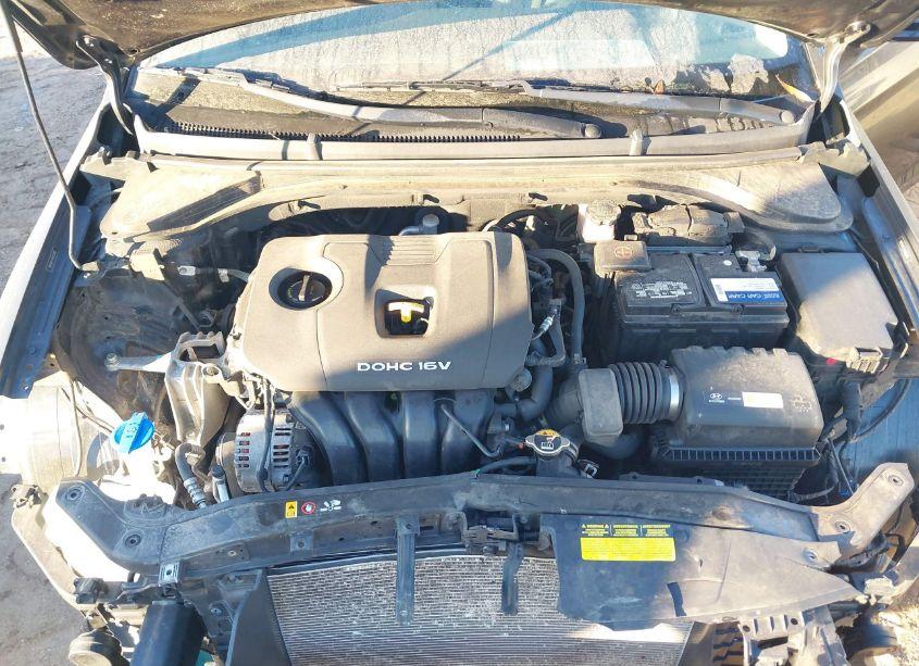 Photo 10 of 2017 Hyundai Elantra SE (VIN 5NPD84LF1HH103850)