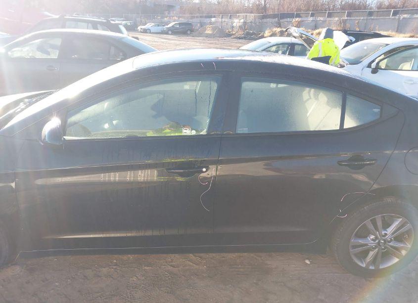 Photo 14 of 2017 Hyundai Elantra SE (VIN 5NPD84LF1HH103850)