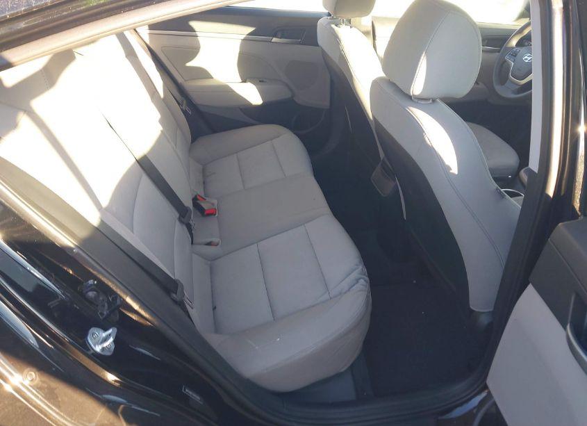 Photo 8 of 2017 Hyundai Elantra SE (VIN 5NPD84LF1HH103850)