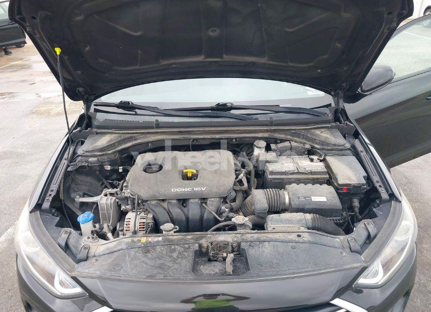 Photo 10 of 2017 Hyundai Elantra SE (VIN 5NPD84LF1HH106747)