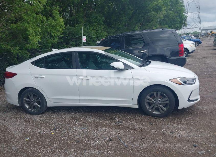 Photo 13 of 2017 Hyundai Elantra SE (VIN 5NPD84LF1HH115464)