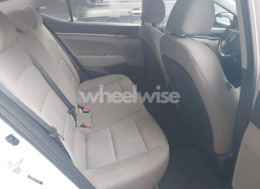 Photo 8 of 2017 Hyundai Elantra SE (VIN 5NPD84LF1HH115464)