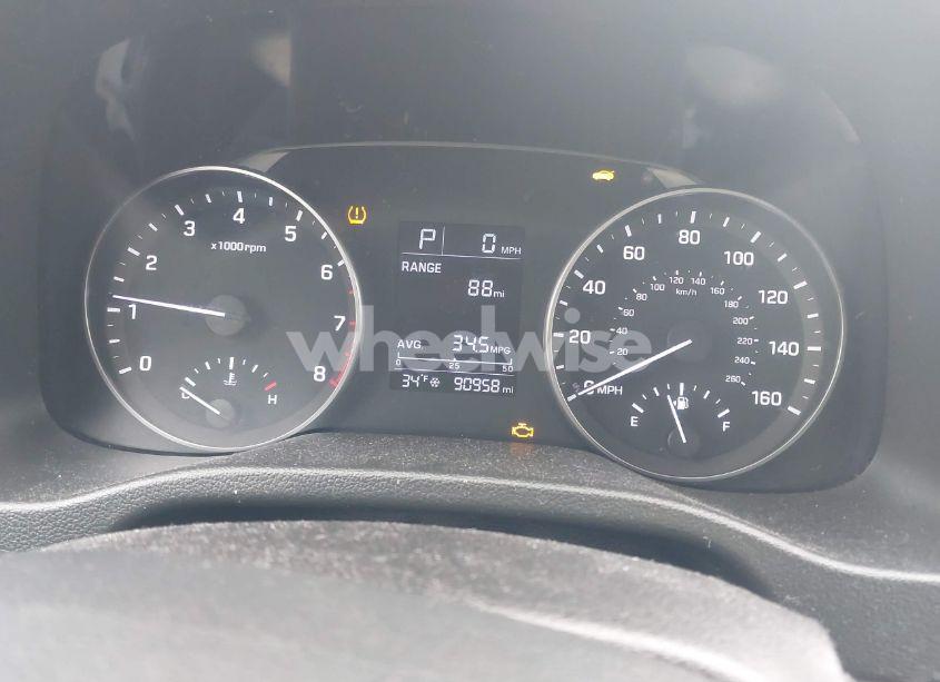 Photo 7 of 2017 Hyundai Elantra SE (VIN 5NPD84LF1HH130160)