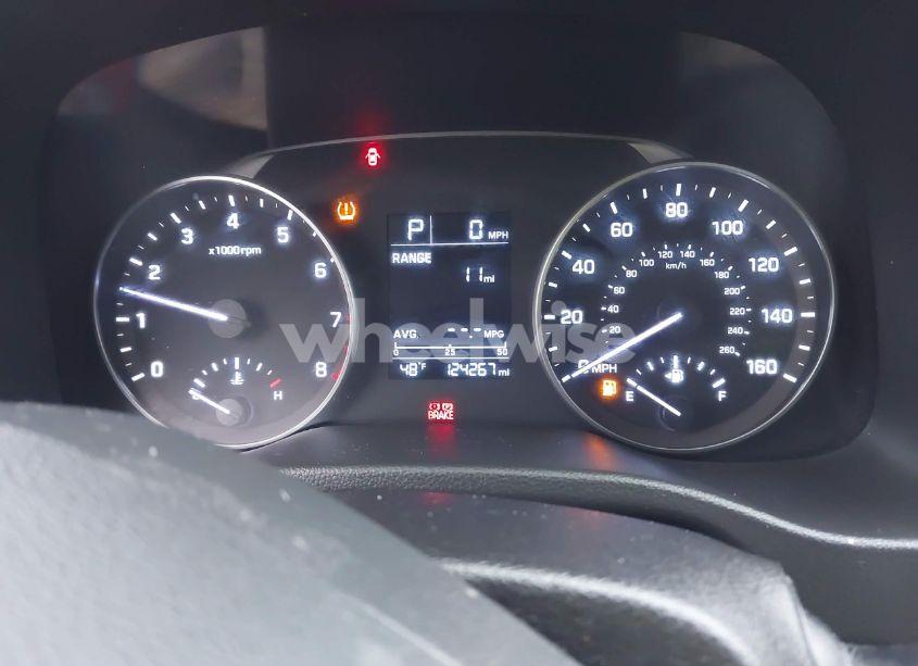 Photo 7 of 2017 Hyundai Elantra SE (VIN 5NPD84LF1HH131339)