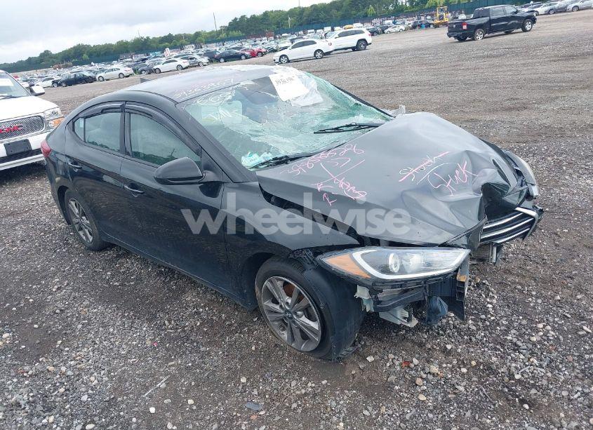 2017 Hyundai Elantra SE (VIN 5NPD84LF1HH153793) main photo