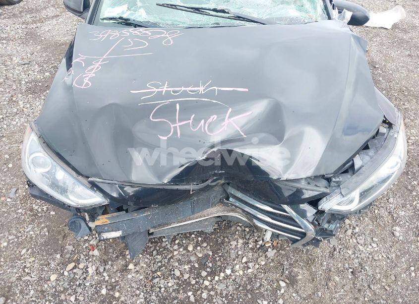 Photo 6 of 2017 Hyundai Elantra SE (VIN 5NPD84LF1HH153793)