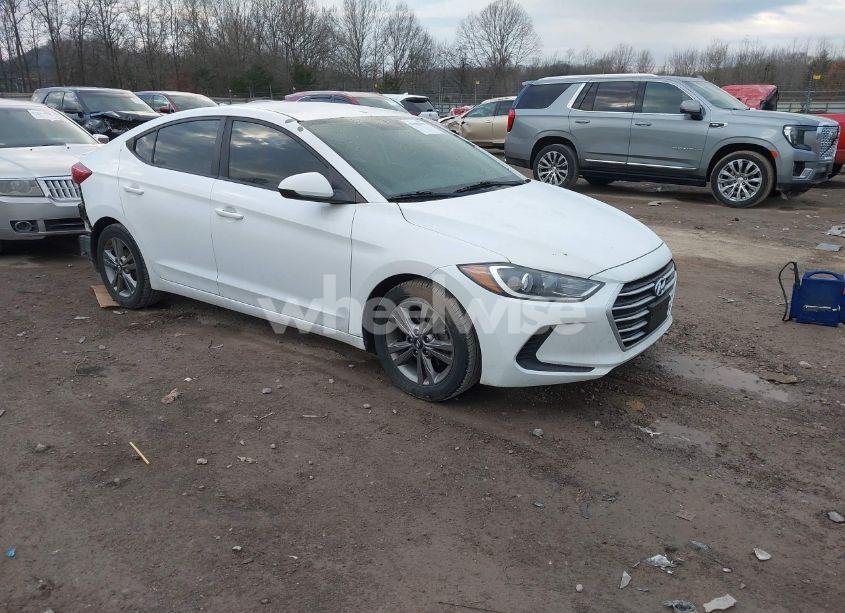 2017 Hyundai Elantra SE (VIN 5NPD84LF1HH160596) main photo