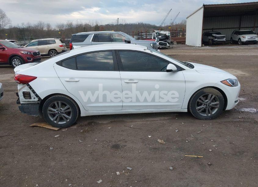 Photo 13 of 2017 Hyundai Elantra SE (VIN 5NPD84LF1HH160596)