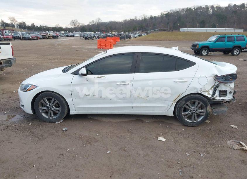 Photo 14 of 2017 Hyundai Elantra SE (VIN 5NPD84LF1HH160596)